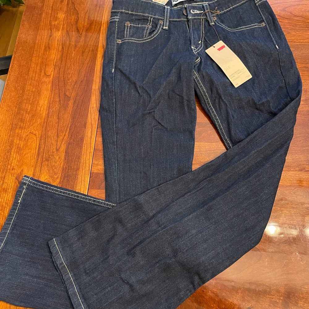 NWT Levi’s 518 Supelow Bootcut Jeans (short)